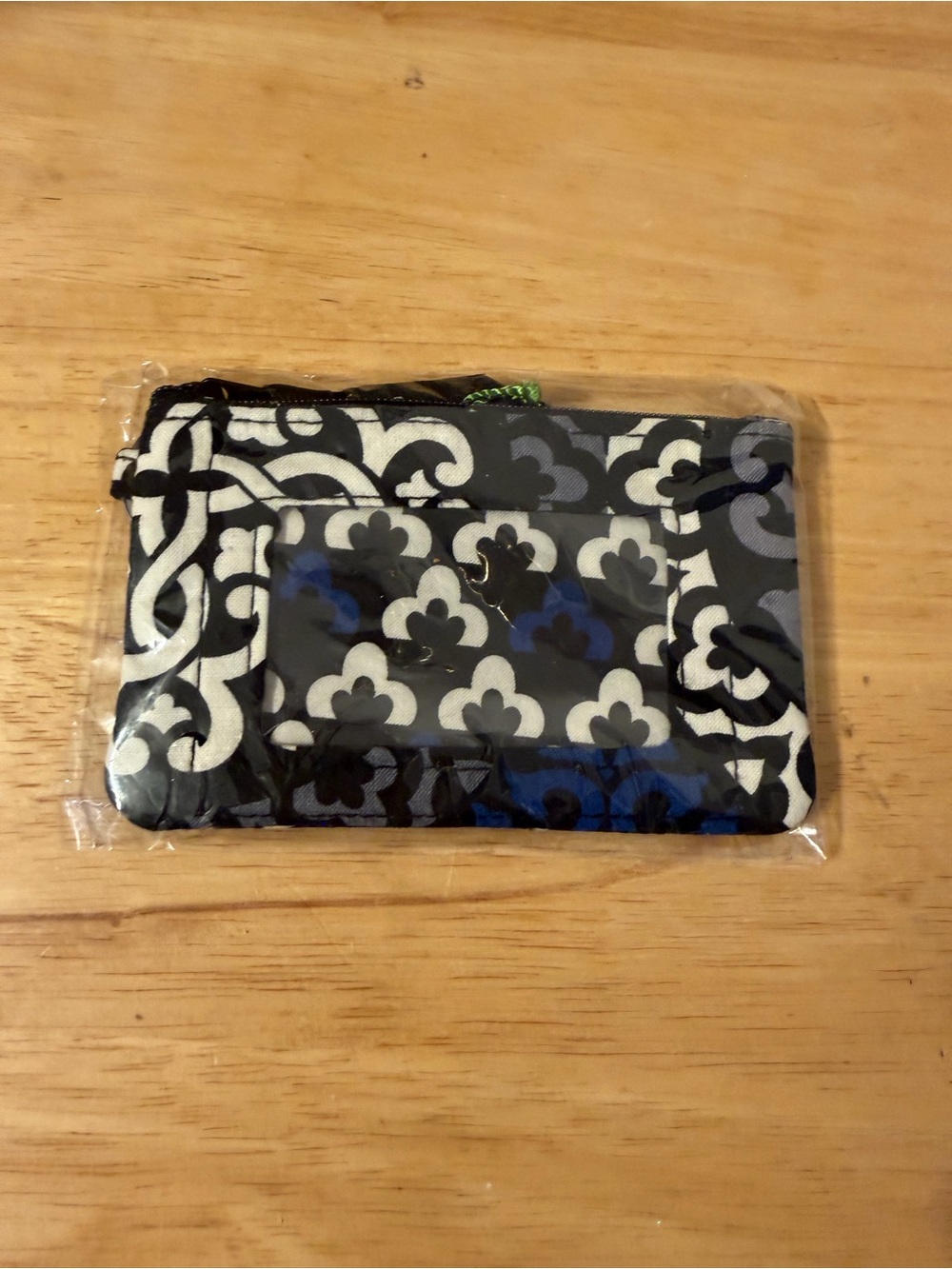 Vera Bradley Zip ID Case in Canterberry Cobalt NWT